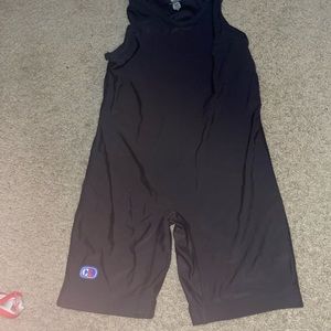 Black cliff keen singlet